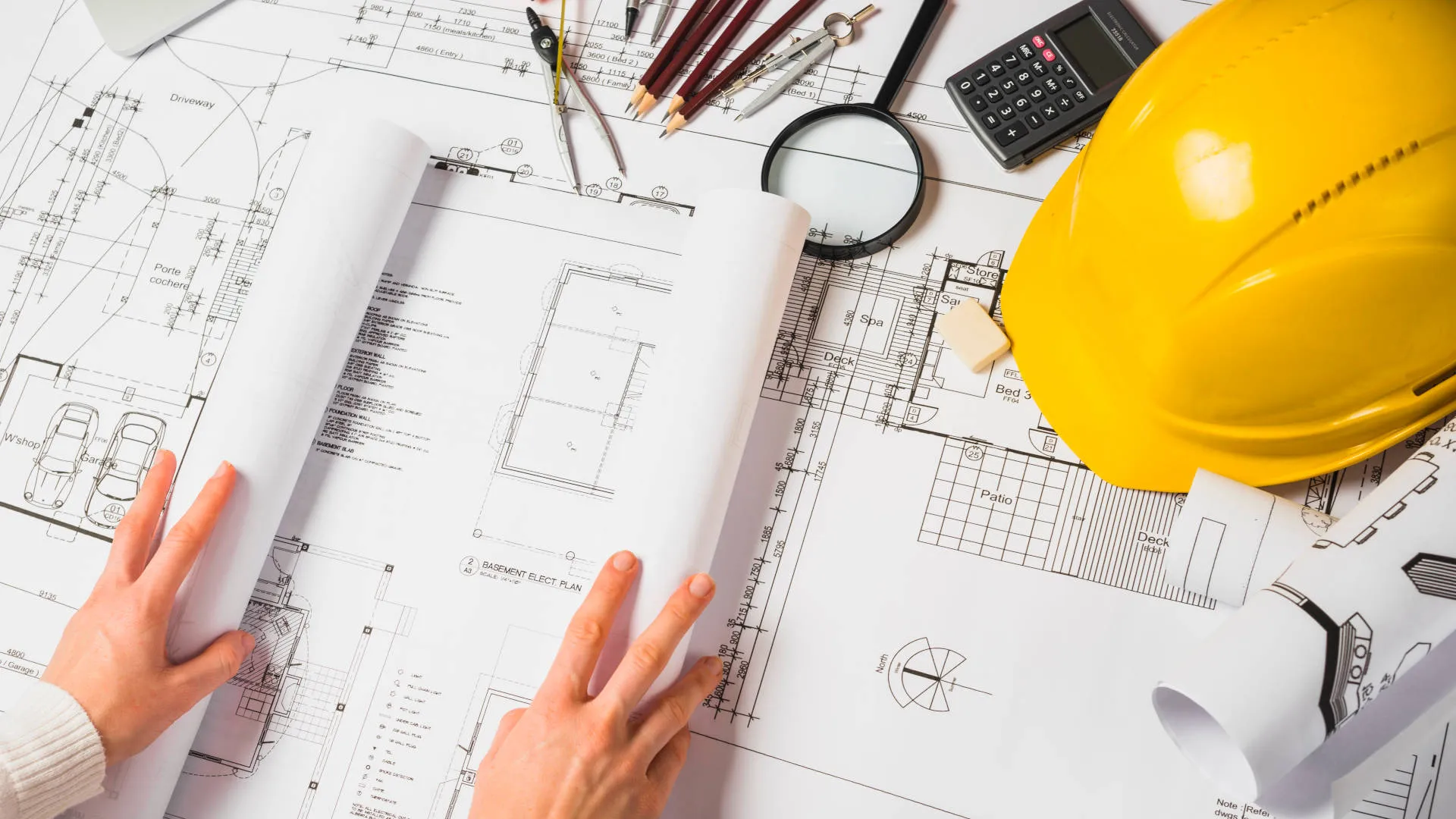 Architectural Services - Professional Electrician Service